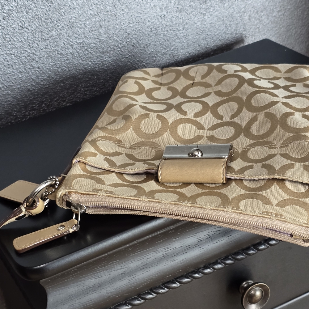 Coach Beige Crossbody Bag - Picture 9 of 11